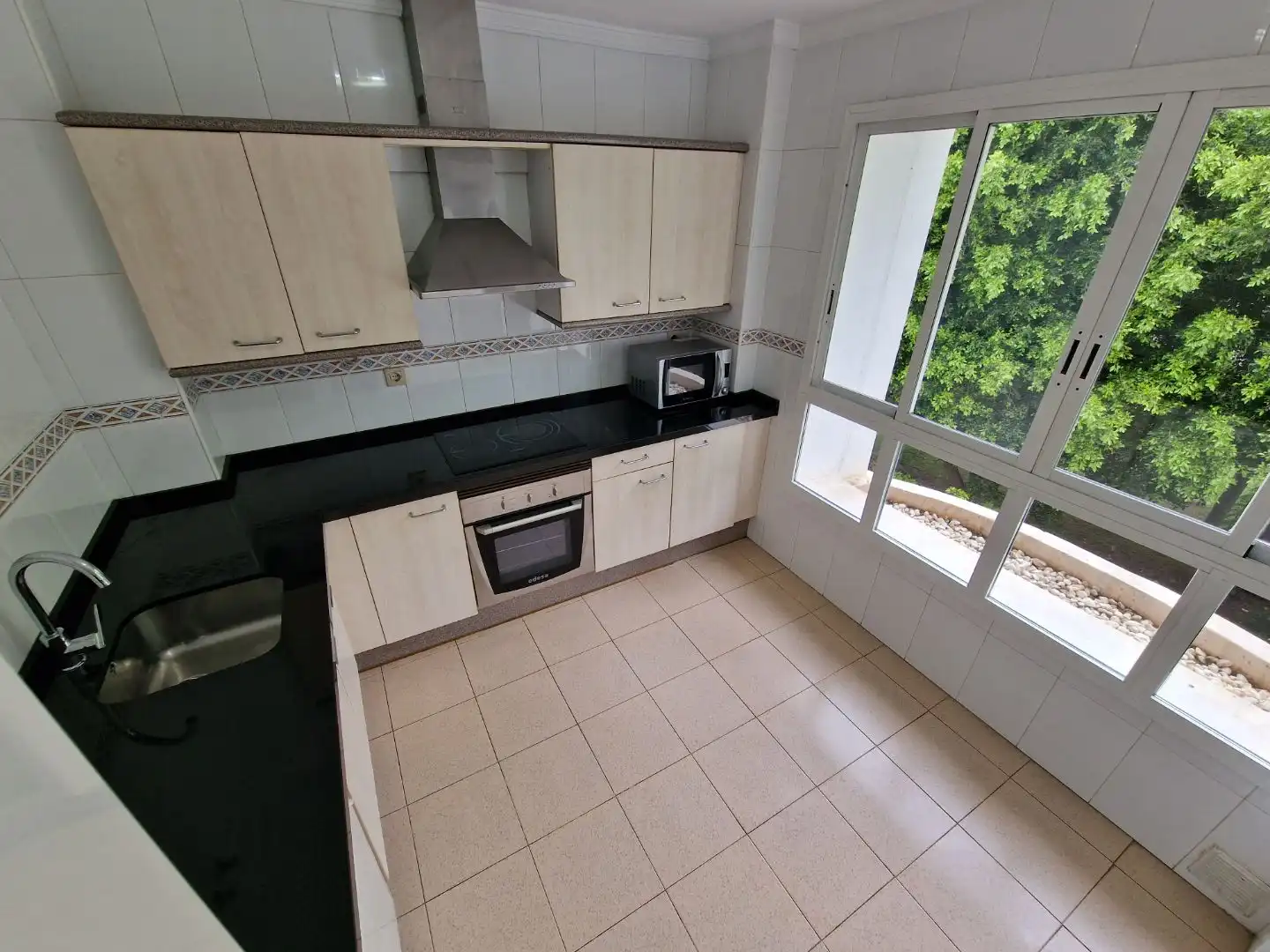 Wohnung zum Verkauf in Calle del Remo, 8, La Carihuela - Los Nidos Küche von Wohnung zum Verkauf in Torremolinos mit Klimaanlage, Terrasse und Schwimmbad