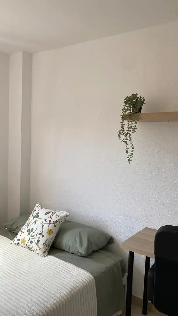 Room in Carrer de Roig i Ventura, 398, Can Tussell Room in Carrer de Roig i Ventura, 398, Can Tussell