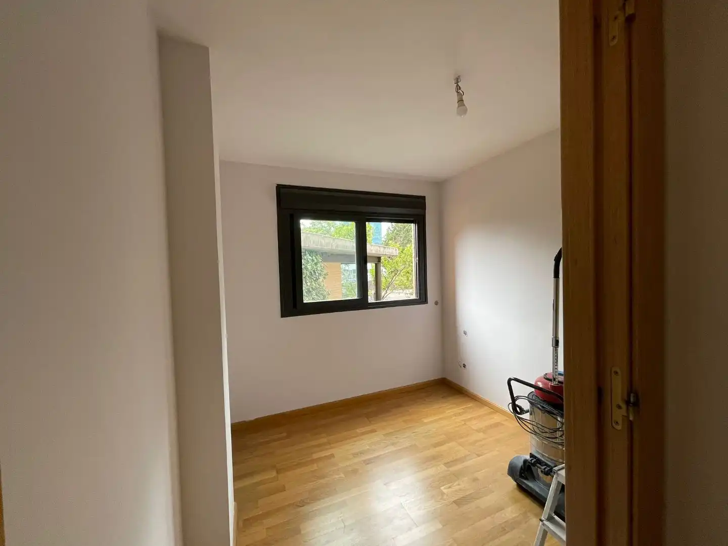 Flat for rent in Calle Bausá, 8, Costillares Bedroom of Flat for rent in Madrid with Parquet flooring, Storage room and Swimming Pool
