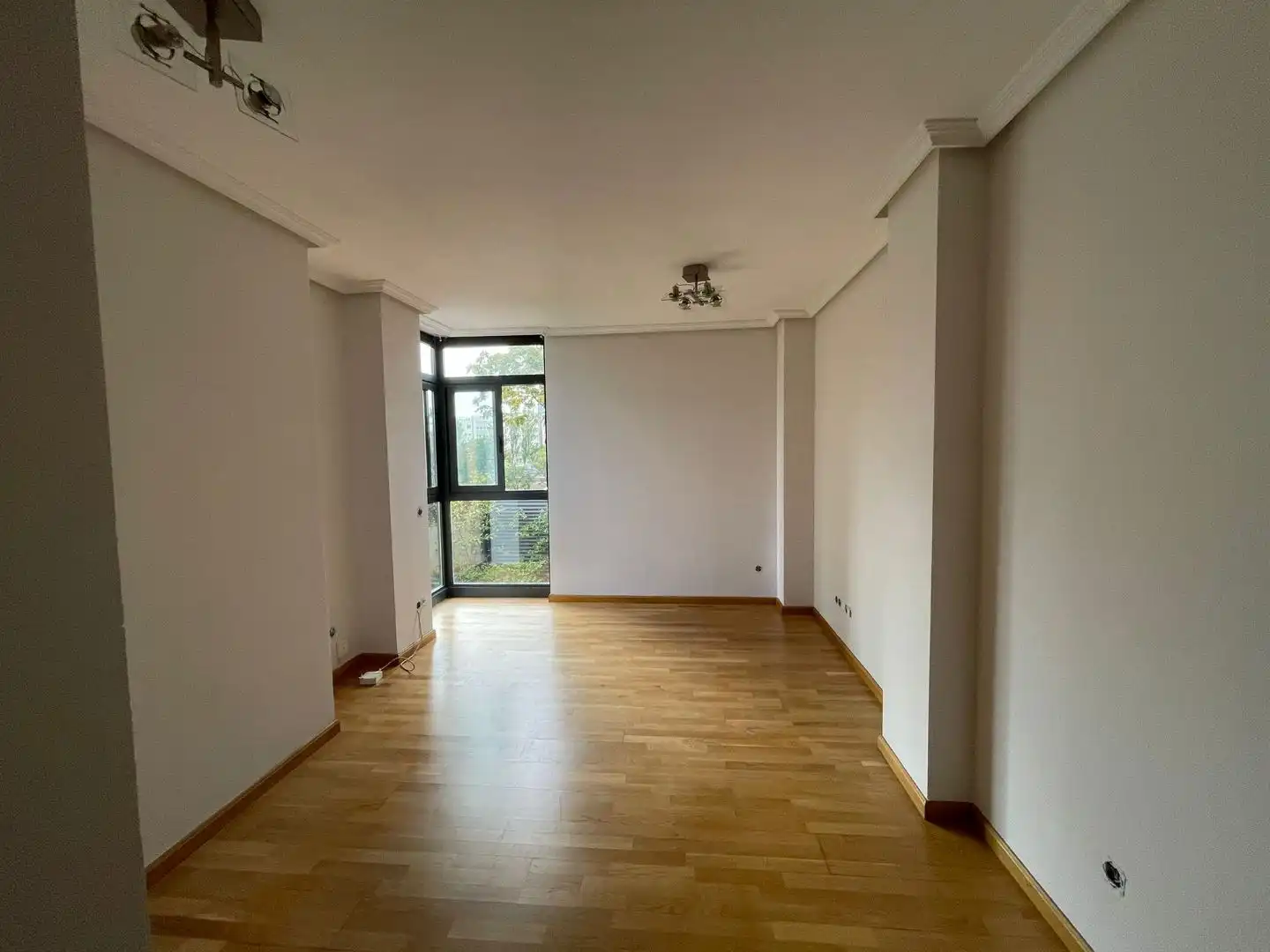 Flat for rent in Calle Bausá, 8, Costillares Living room of Flat for rent in Madrid with Parquet flooring, Storage room and Swimming Pool