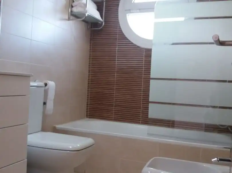 Pis en venda a Carretera Rinconcillo, 10, La Reconquista - El Rosario Bany de Pis en venda en Algeciras amb Terrassa, Piscina i Balcó