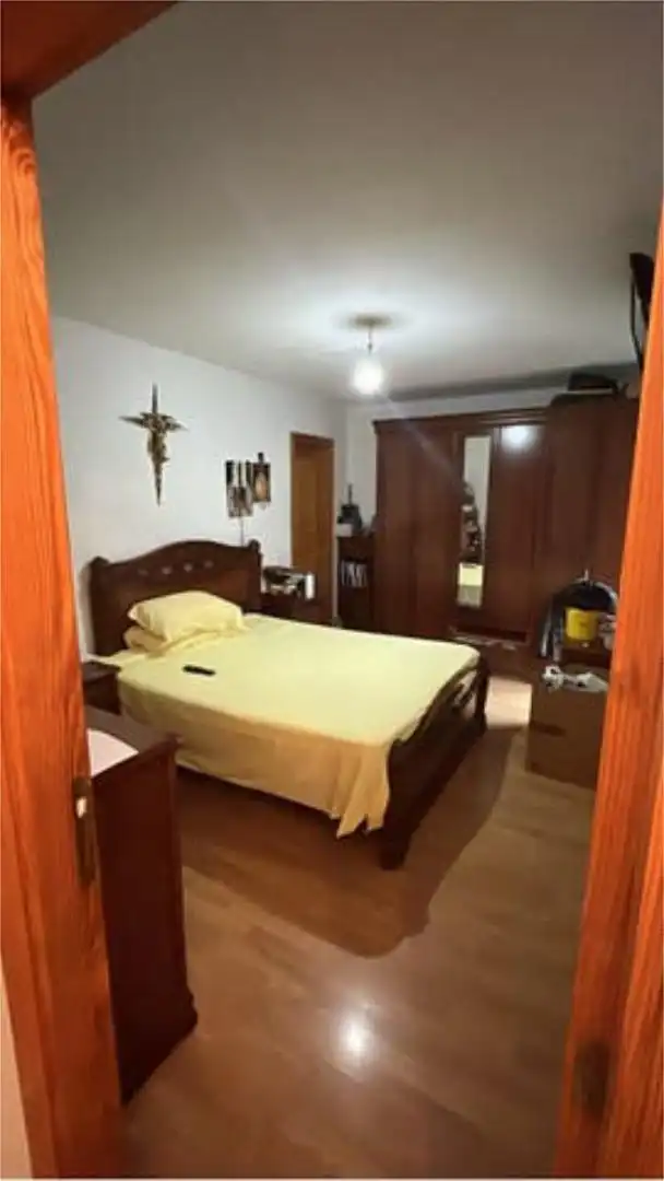 Pis en venda a Tejina Dormitori de Pis en venda en San Cristóbal de la Laguna amb Terrassa