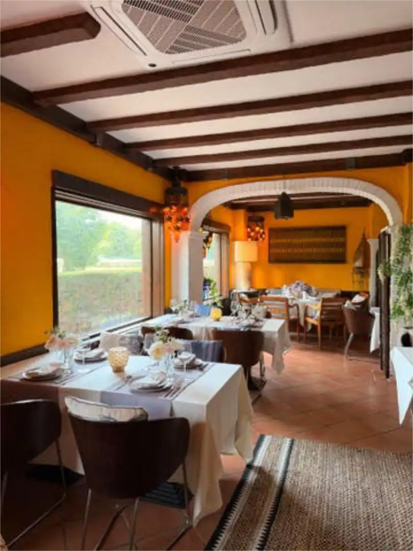 Commercial properties for rent in Marbella  with Air Conditioner