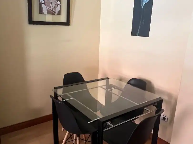 Apartments for rent in Calle Cándido Rodríguez Pinilla, 5, Pizarrales Dining room of Apartments for rent in Salamanca with Heating, Storage room and Furnished