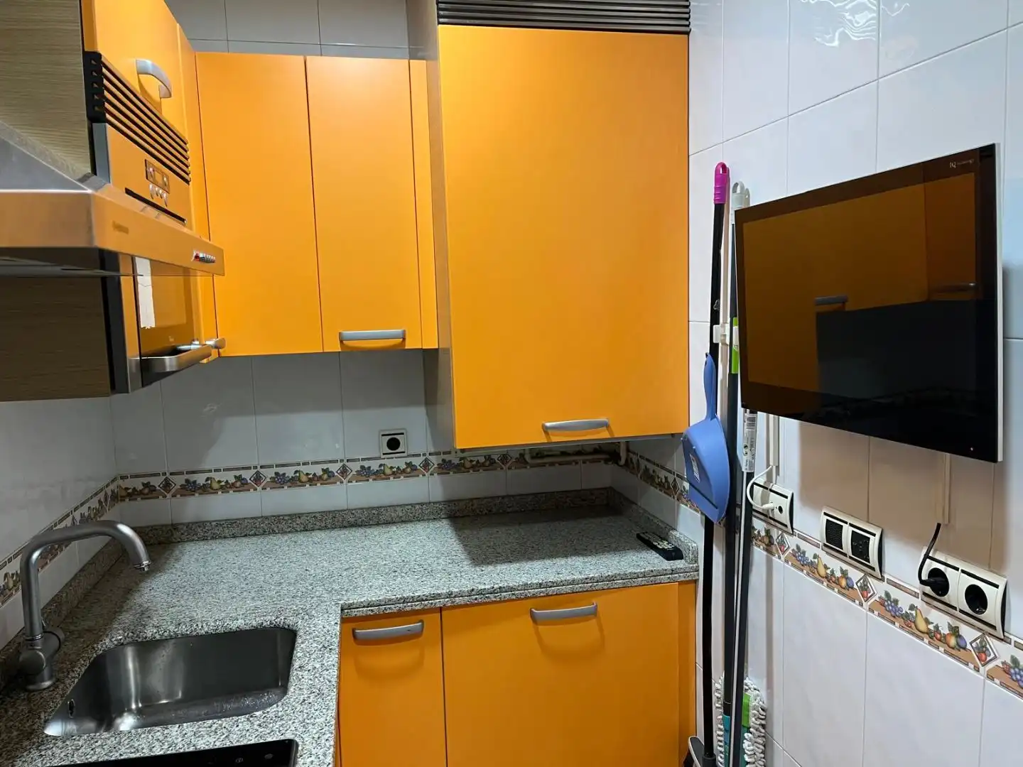 Apartments for rent in Calle Cándido Rodríguez Pinilla, 5, Pizarrales Kitchen of Apartments for rent in Salamanca with Heating, Storage room and Furnished