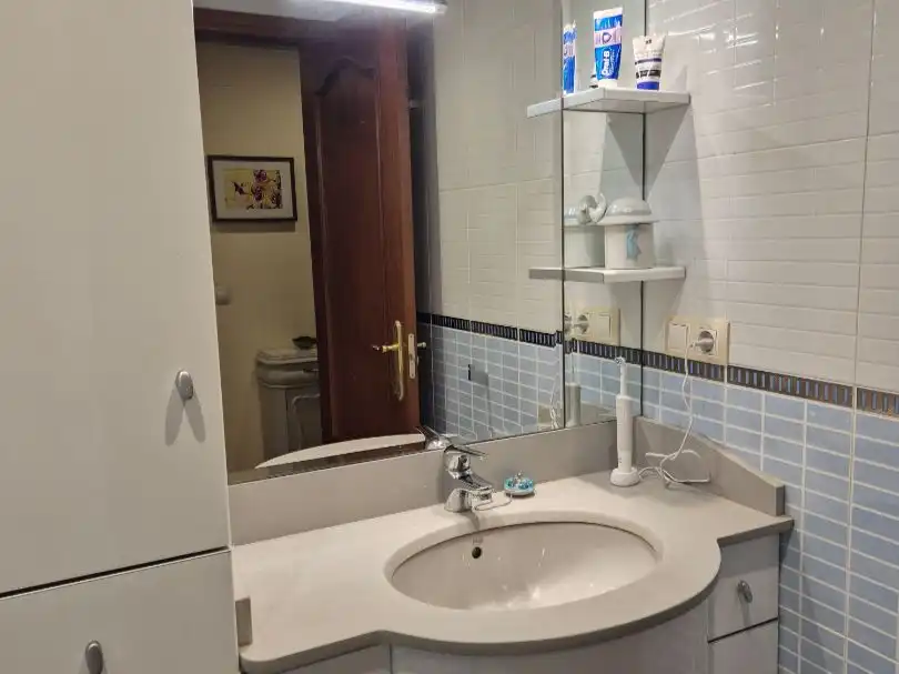 Wohnung zum Verkauf in Calle Ramon y Cajal, 5, La Villa - Bazuelo Badezimmer von Wohnung zum Verkauf in Mieres (Asturias)