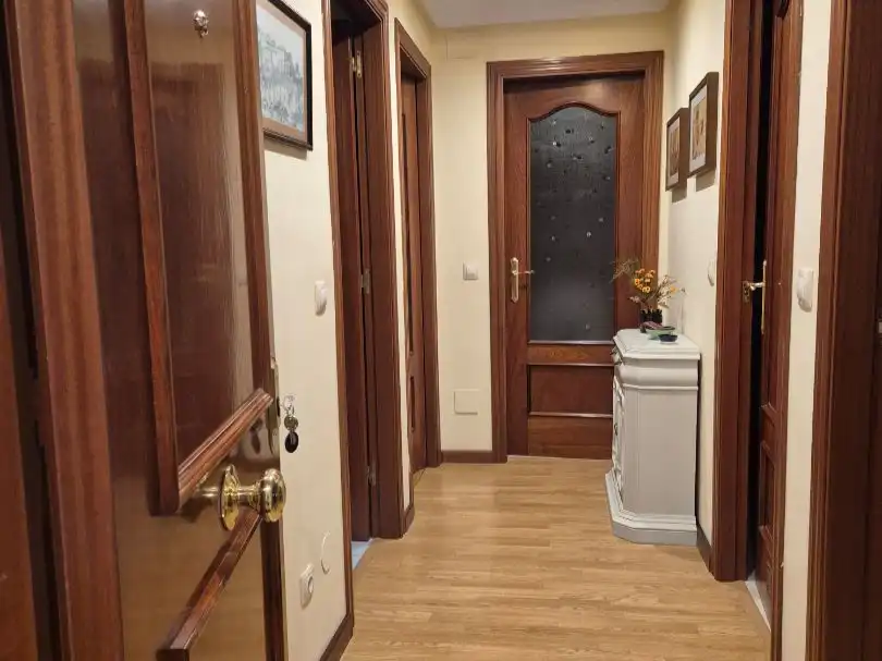 Wohnung zum Verkauf in Calle Ramon y Cajal, 5, La Villa - Bazuelo Wohnung zum Verkauf in Mieres (Asturias)
