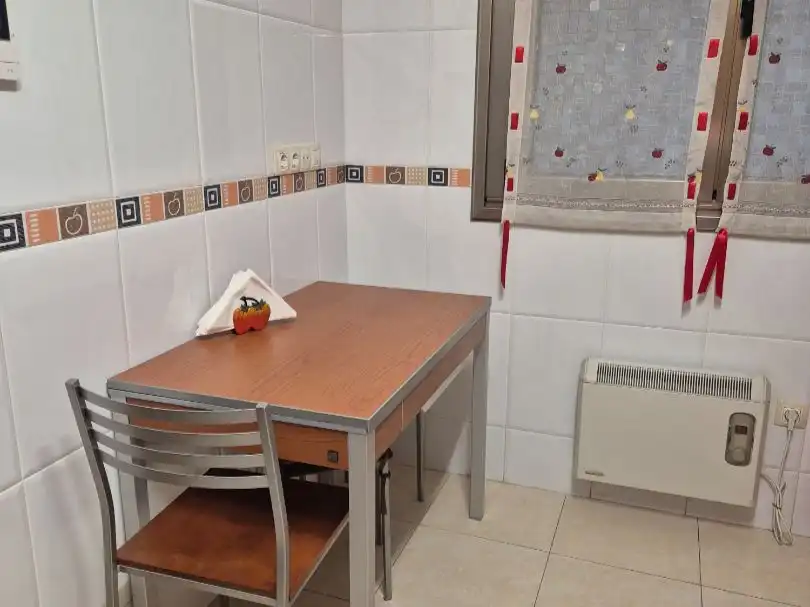 Wohnung zum Verkauf in Calle Ramon y Cajal, 5, La Villa - Bazuelo Küche von Wohnung zum Verkauf in Mieres (Asturias)