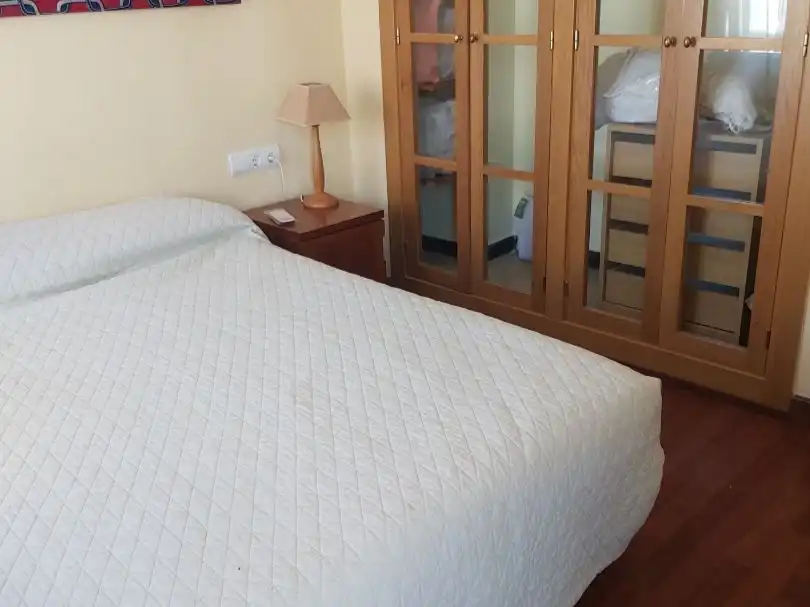 Flat for rent in Carrer Bono Guarner, 15, Santo Domigo Bedroom of Flat for rent in Alicante / Alacant with Air Conditioner, Heating and Parquet flooring
