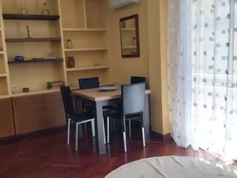 Flat for rent in Carrer Bono Guarner, 15, Santo Domigo Dining room of Flat for rent in Alicante / Alacant with Air Conditioner, Heating and Parquet flooring