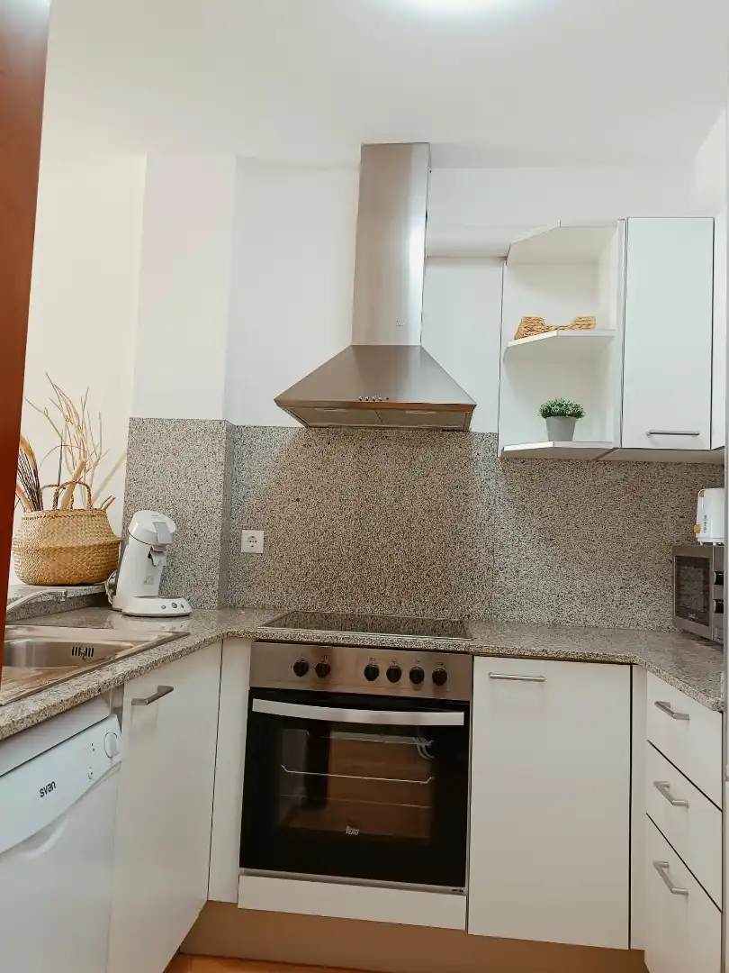 Piso de alquiler en Carrer Eucaliptus, 13, Eucaliptus - Poble Nou del Delta Cocina de Piso de alquiler en Amposta con Amueblado, Horno y Lavadora