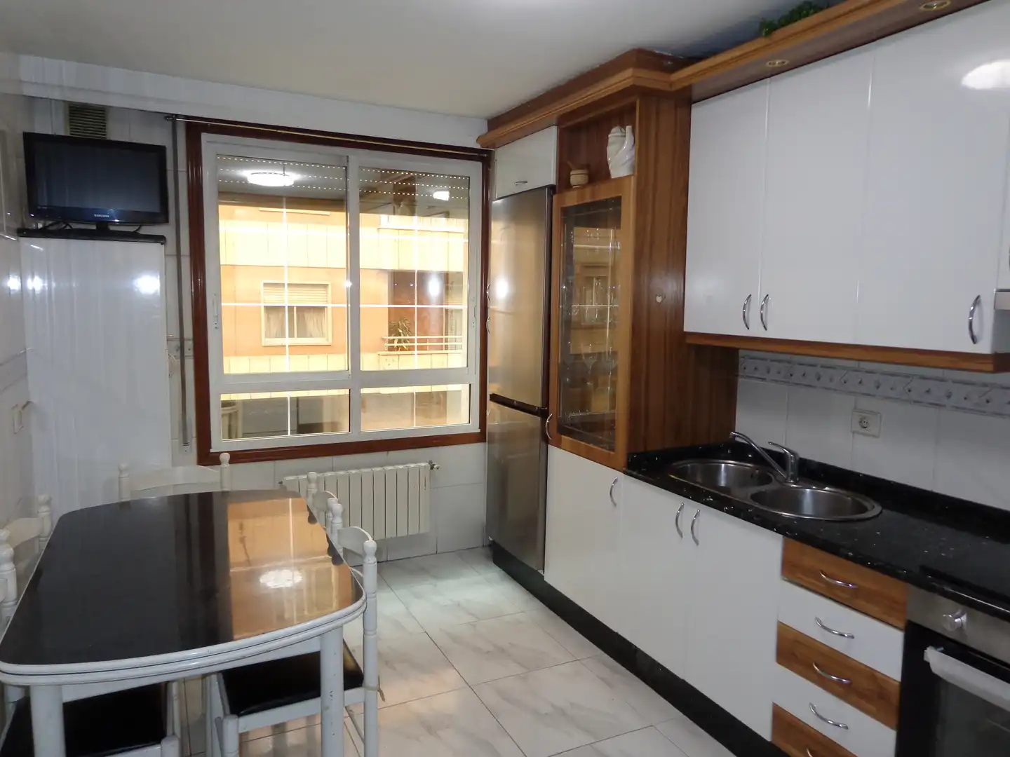 Flat for rent in Avenida Portugal, 47b, Couto Kitchen of Flat for rent in Ourense Capital