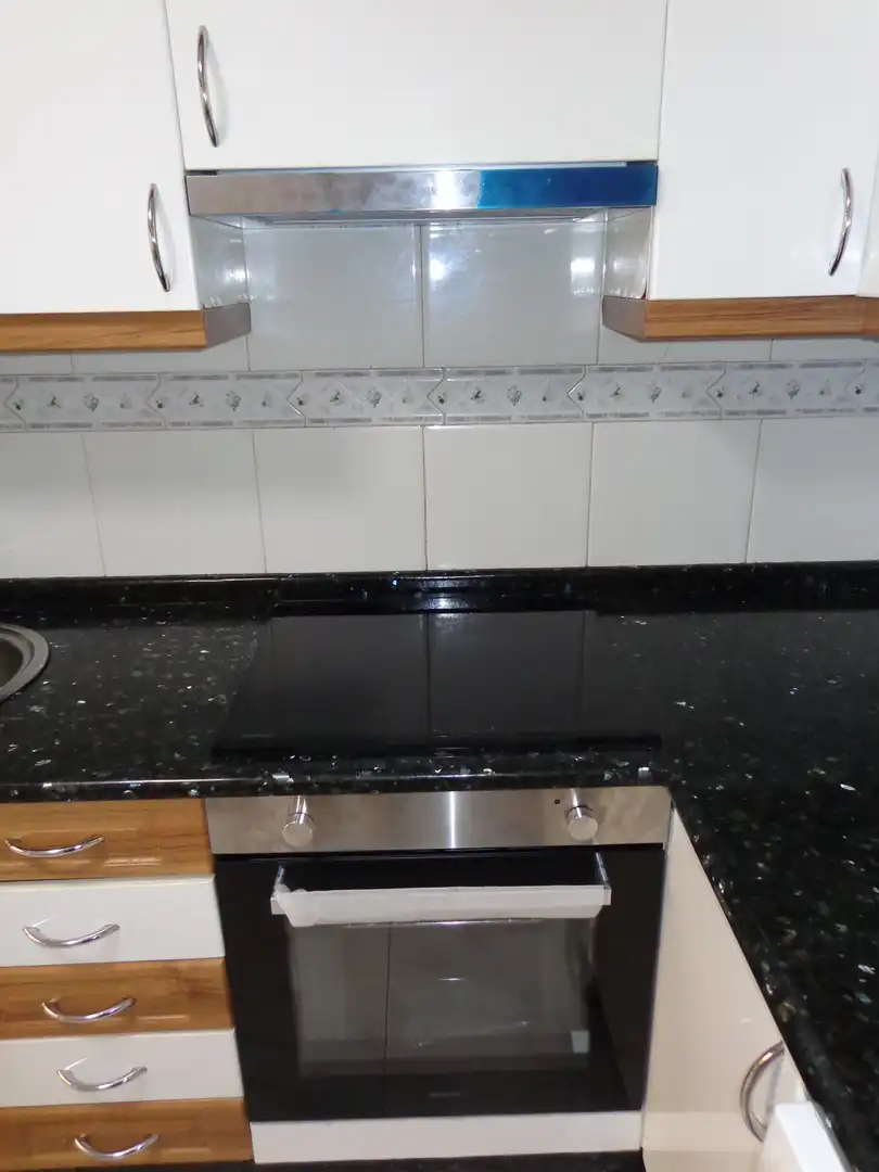 Flat for rent in Avenida Portugal, 47b, Couto Kitchen of Flat for rent in Ourense Capital