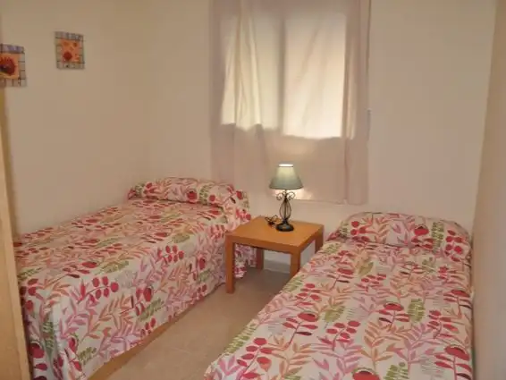 Apartament de lloguer a Avinguda del Codonyol, 73, Platges Dormitori de Apartament de lloguer en La Ràpita amb Calefacció, Terrassa i Piscina