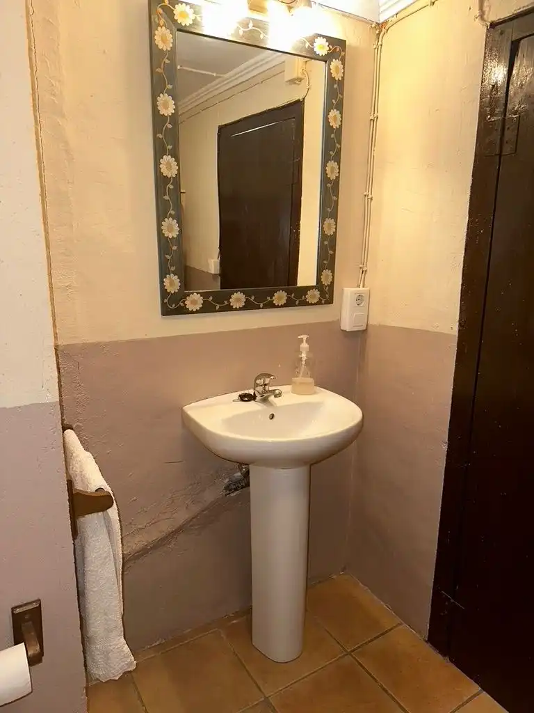 Casa o xalet de lloguer a Passeig de Cal Sant, 1, Sant Llorenç de Morunys Bany de Casa o xalet de lloguer en Sant Llorenç de Morunys amb Calefacció, Jardí privat i Terrassa