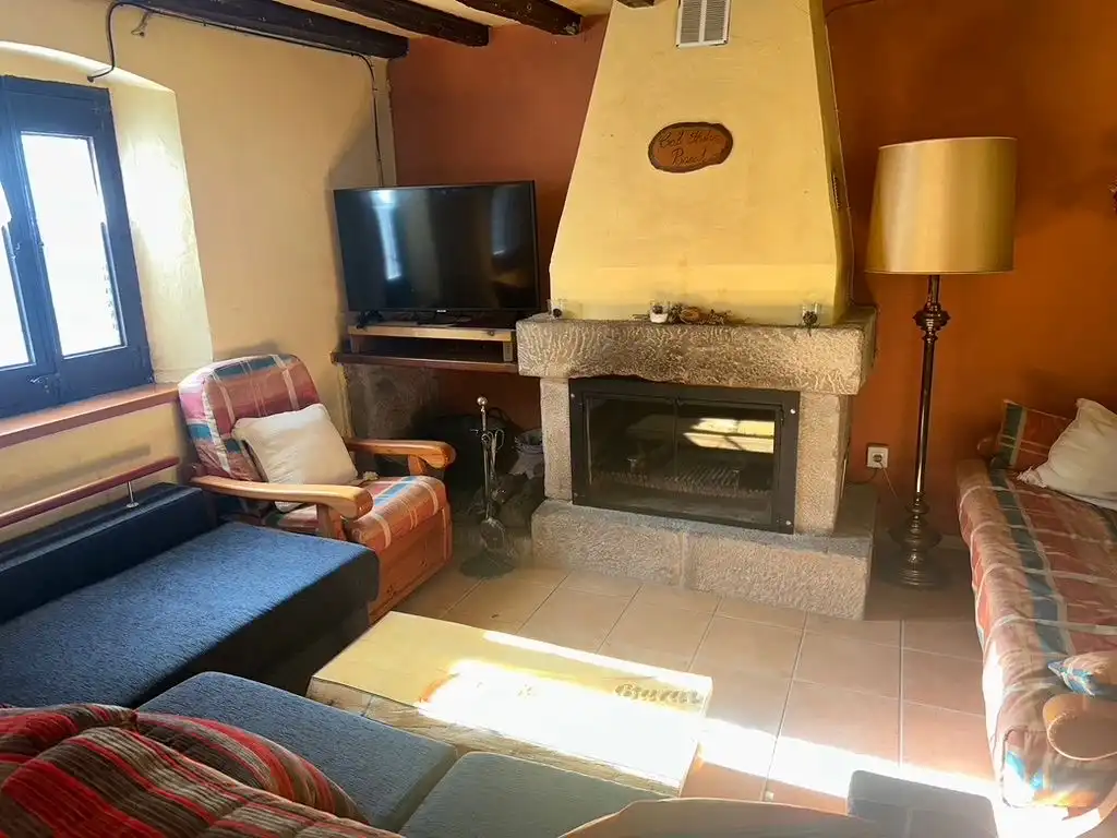 Casa o xalet de lloguer a Passeig de Cal Sant, 1, Sant Llorenç de Morunys Sala d'estar de Casa o xalet de lloguer en Sant Llorenç de Morunys amb Calefacció, Jardí privat i Terrassa
