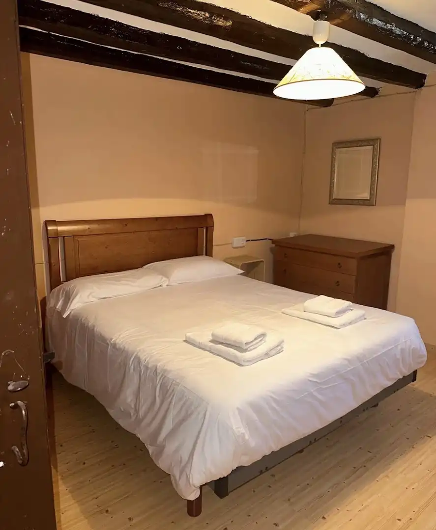 Casa o xalet de lloguer a Passeig de Cal Sant, 1, Sant Llorenç de Morunys Dormitori de Casa o xalet de lloguer en Sant Llorenç de Morunys amb Calefacció, Jardí privat i Terrassa