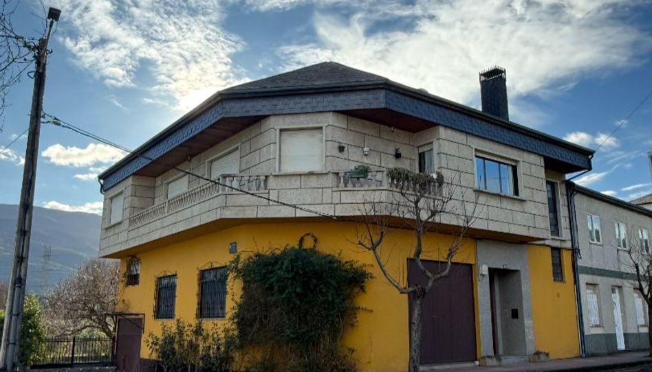 Flat for sale in Rúa de San Tirso, 52, O Barco de Valdeorras , Ourense - image 1 Photo 1 of Flat for sale in Rúa de San Tirso, 52, O Barco de Valdeorras , Ourense
