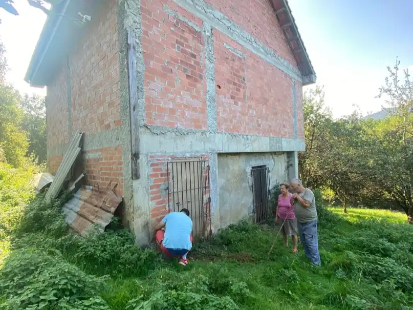 Vista exterior de Piso en venta en Piloña