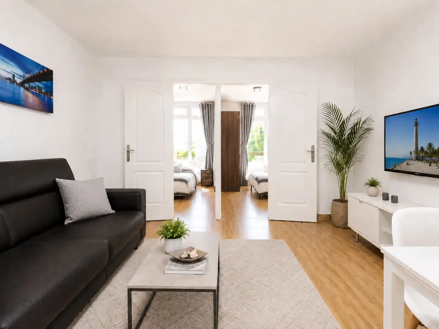 Piso en venta en Avenida 8 de Marzo, 21, Playa del Inglés Sala de estar de Piso en venta en San Bartolomé de Tirajana con Aire acondicionado, Calefacción y Piscina