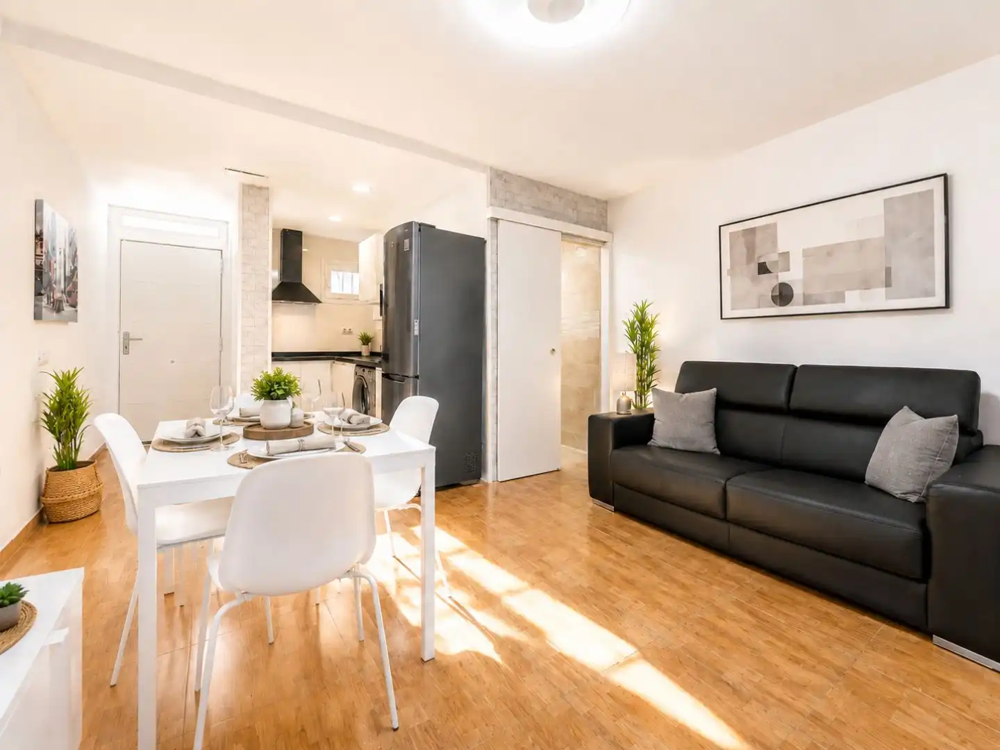 Piso en venta en Avenida 8 de Marzo, 21, Playa del Inglés Sala de estar de Piso en venta en San Bartolomé de Tirajana con Aire acondicionado, Calefacción y Piscina