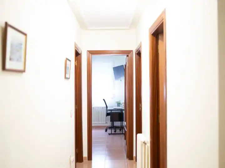 Room in Avinguda de l'Alcora, 164, Estación - Universidad Flat for share in Castellón de la Plana / Castelló de la Plana with Heating, Terrace and Furnished