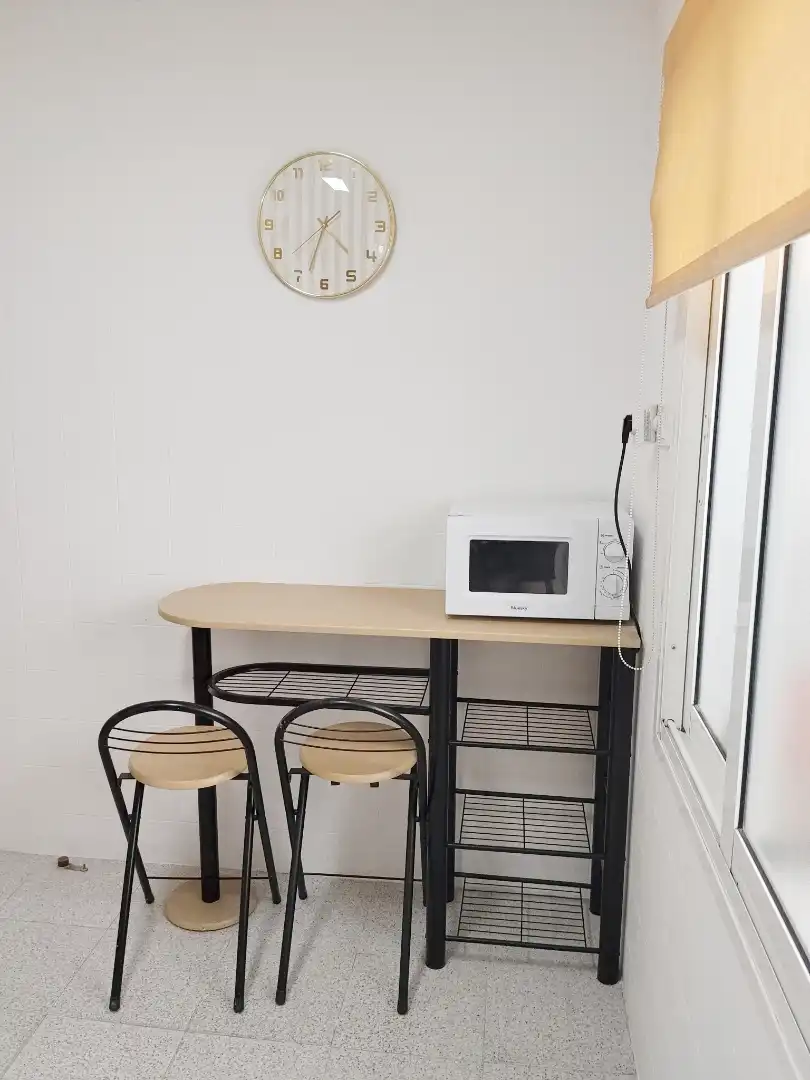 Piso en venta en Calle Santiago, 89, San Luis Cocina de Piso en venta en Almería Capital con Aire acondicionado, Terraza y Balcón