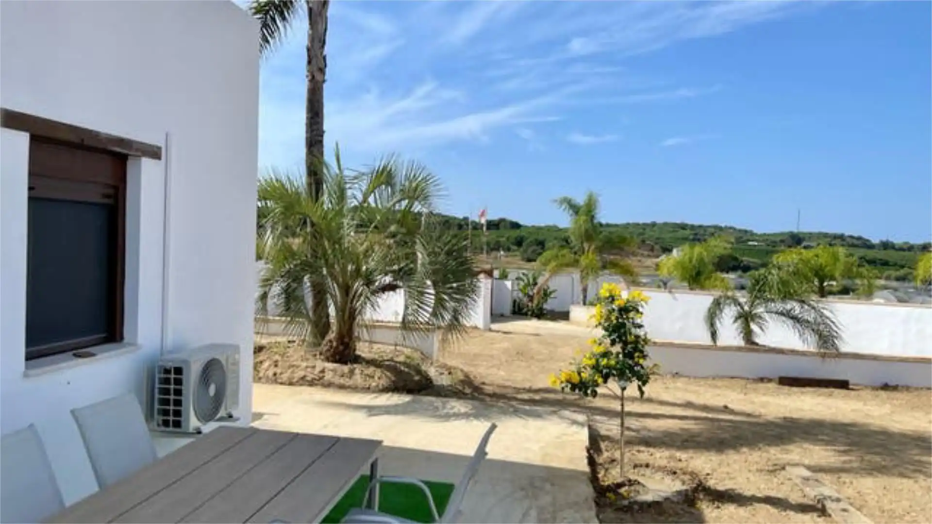 Terrasse von Einfamilien-Reihenhaus zur Miete in Cartaya mit Heizung, Privatgarten und Terrasse