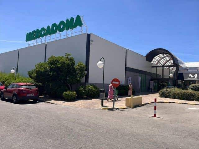 Local comercial en Alquiler en Monteclaro