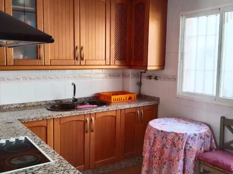 Casa o chalet en venta en Calle del Maestro Vert, 37, Churriana - El Pizarrillo - La Noria-Guadalsol Cocina de Casa o chalet en venta en Málaga Capital con Terraza