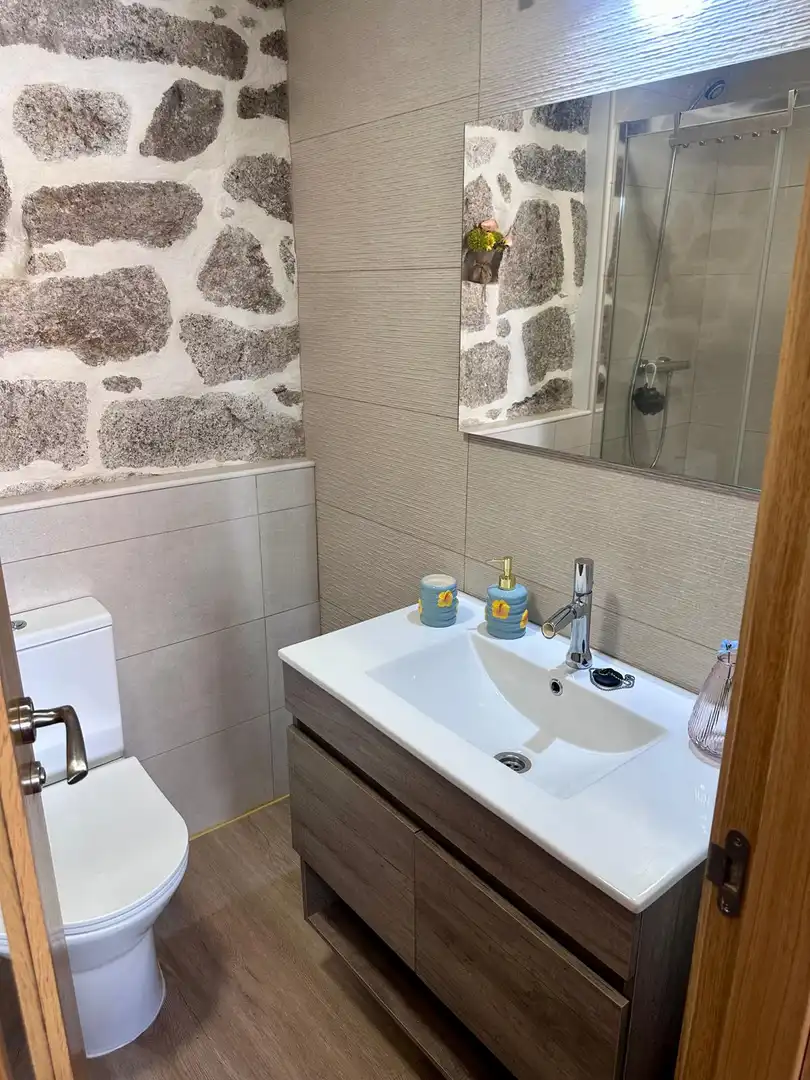 Flat for sale in Praza Maior, 1, Casco Viejo Bathroom of Flat for sale in Ourense Capital with Heating, Storage room and Furnished