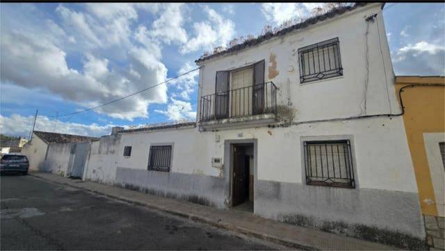 Casa-chalet en Venta en Calera y Chozas