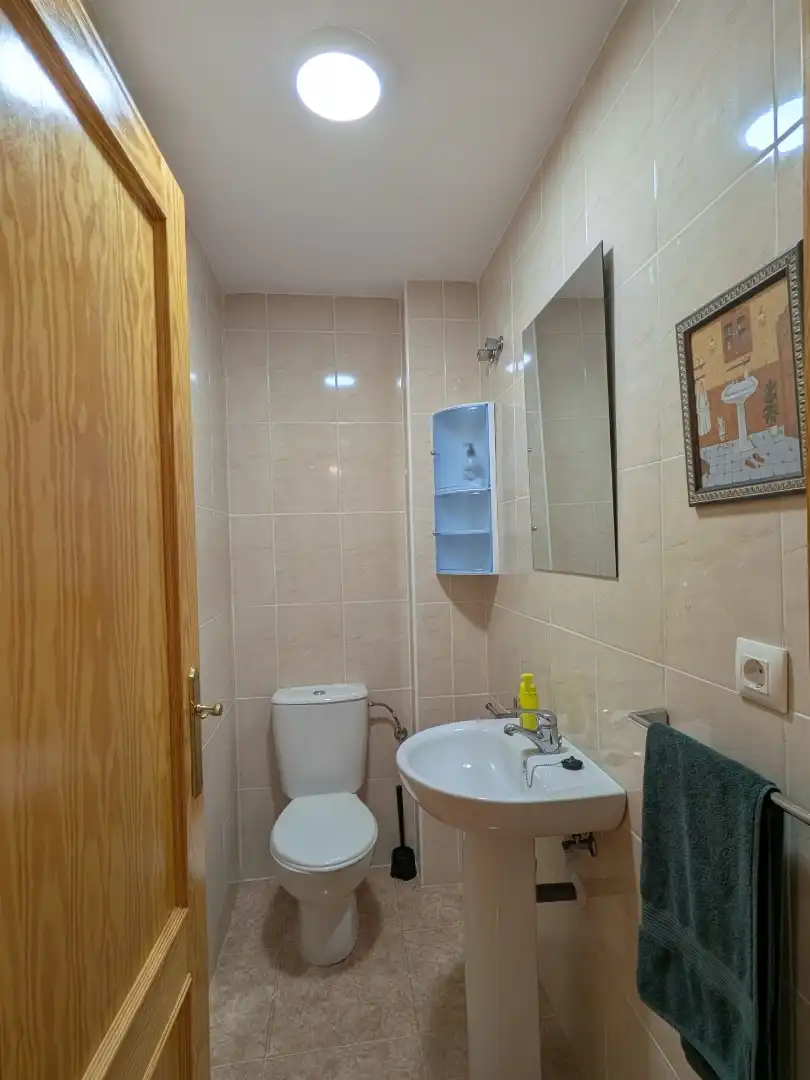 Badezimmer von Wohnung zum Verkauf in La Manga del Mar Menor mit Klimaanlage, Terrasse und Schwimmbad