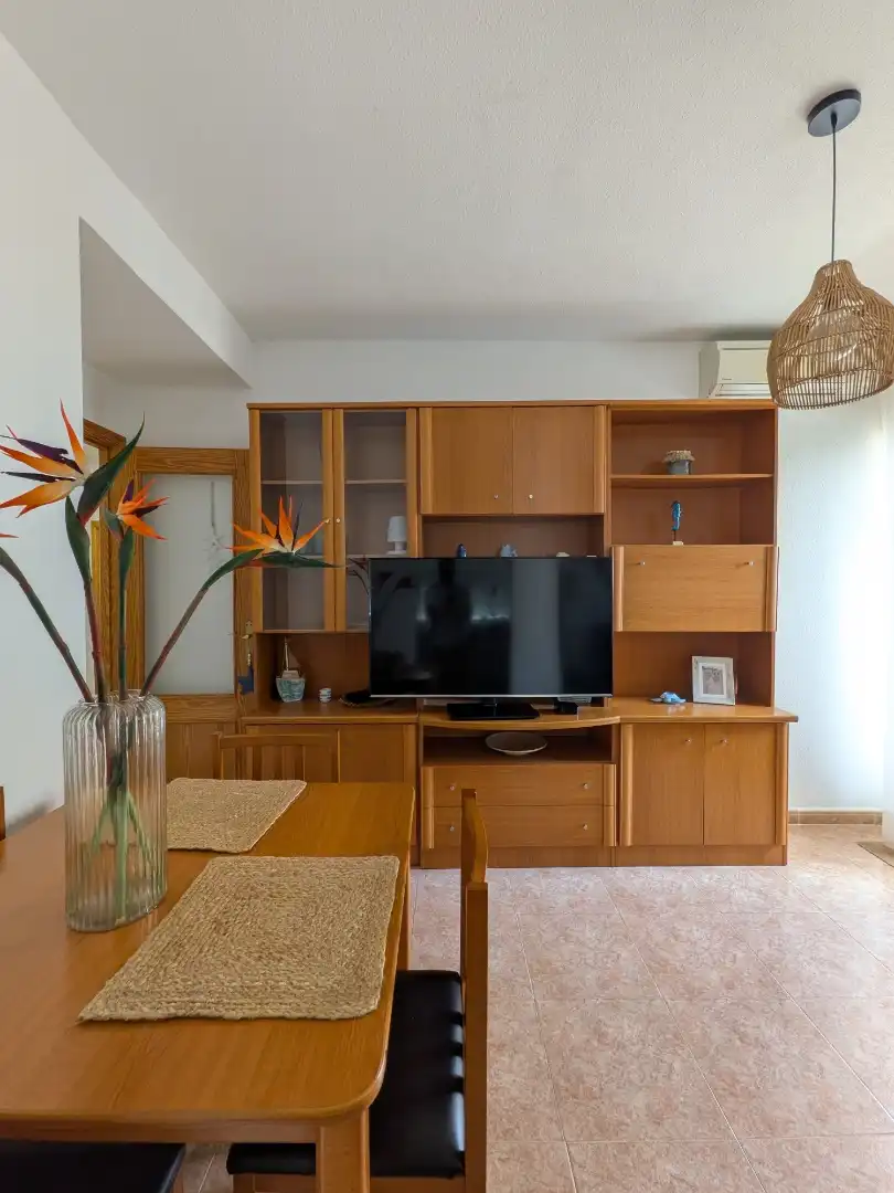 Wohnzimmer von Wohnung zum Verkauf in La Manga del Mar Menor mit Klimaanlage, Terrasse und Schwimmbad