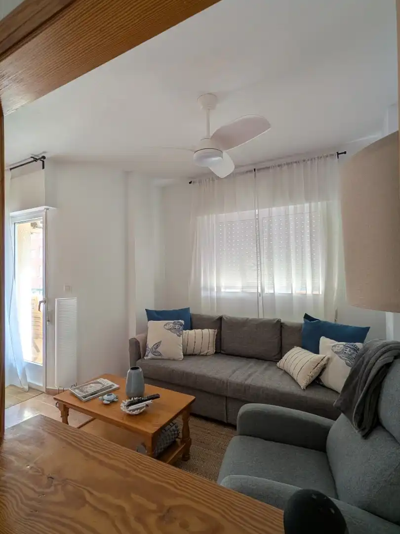 Wohnzimmer von Wohnung zum Verkauf in La Manga del Mar Menor mit Klimaanlage, Terrasse und Schwimmbad