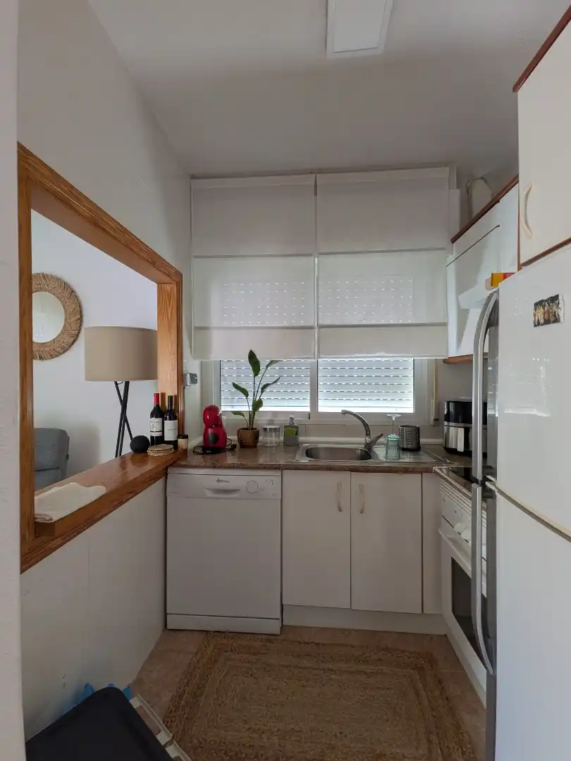Küche von Wohnung zum Verkauf in La Manga del Mar Menor mit Klimaanlage, Terrasse und Schwimmbad