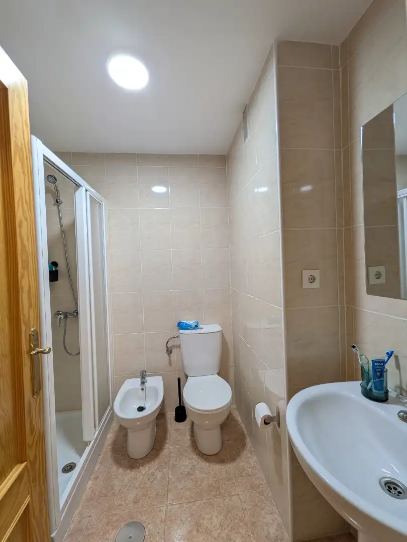 Badezimmer von Wohnung zum Verkauf in La Manga del Mar Menor mit Klimaanlage, Terrasse und Schwimmbad