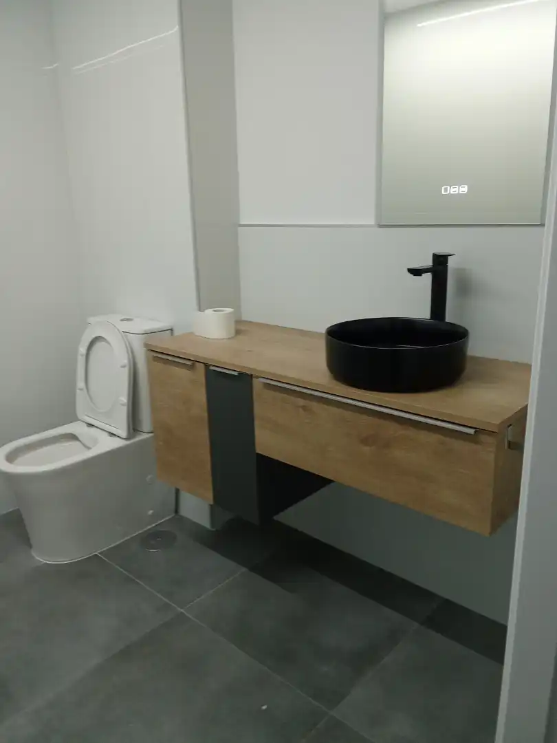 Habitació a Rúa Angel Llanos, 1, As Travesas - Balaídos Bany de Pis per a compartir en Vigo amb Aire condicionat, Calefacció i Parquet