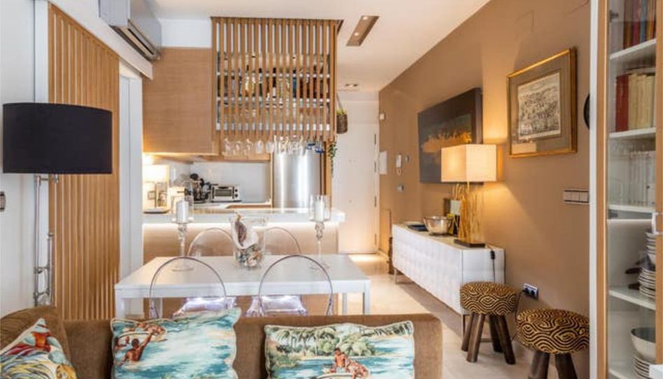 Apartamento de alquiler en La Caleta - La Viña, Cádiz Capital - imagen 1 Foto 1 de Apartamento de alquiler en La Caleta - La Viña, Cádiz Capital