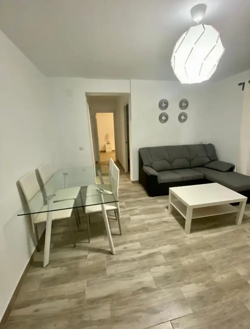 Wohnung zur Miete in Calle Rafaela, 19, Los Castillejos - La Trinidad Wohnung zur Miete in Calle Rafaela, 19, Los Castillejos - La Trinidad