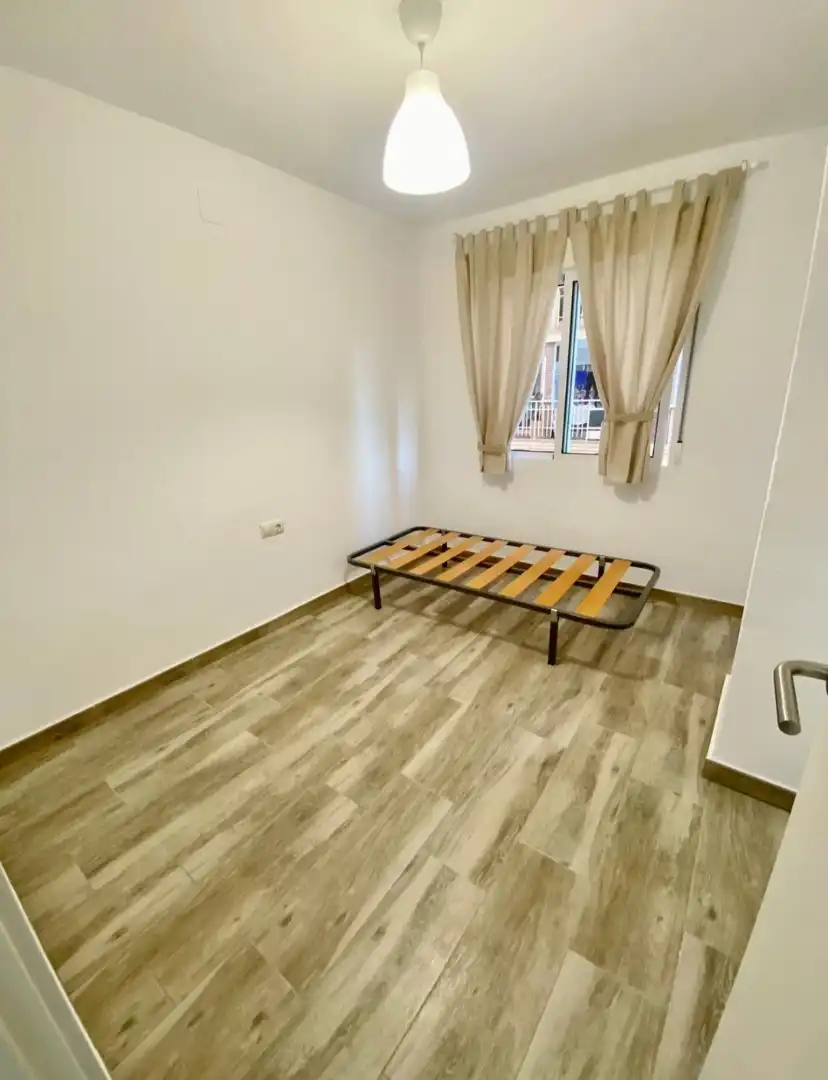 Wohnung zur Miete in Calle Rafaela, 19, Los Castillejos - La Trinidad Wohnung zur Miete in Calle Rafaela, 19, Los Castillejos - La Trinidad