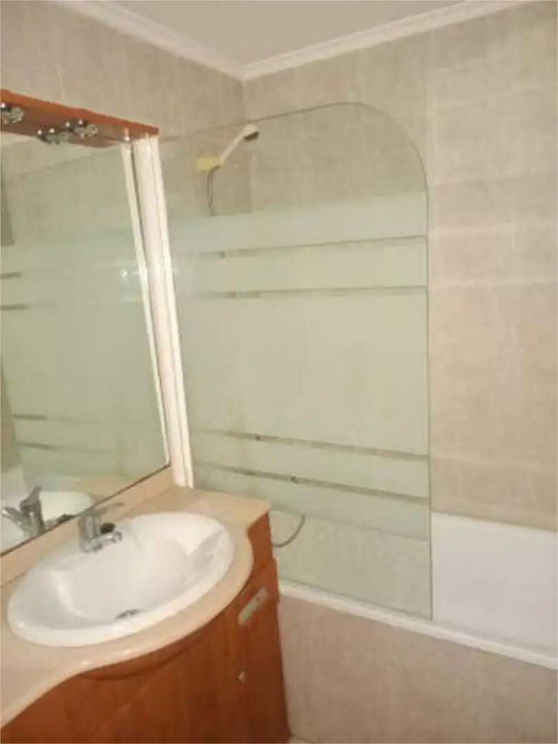 Apartamento en venta en Laudio / Llodio Baño de Apartamento en venta en Laudio / Llodio con Calefacción, Terraza y Trastero