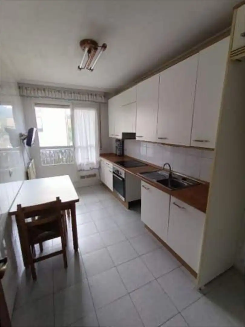 Apartamento en venta en Laudio / Llodio Cocina de Apartamento en venta en Laudio / Llodio con Calefacción, Terraza y Trastero