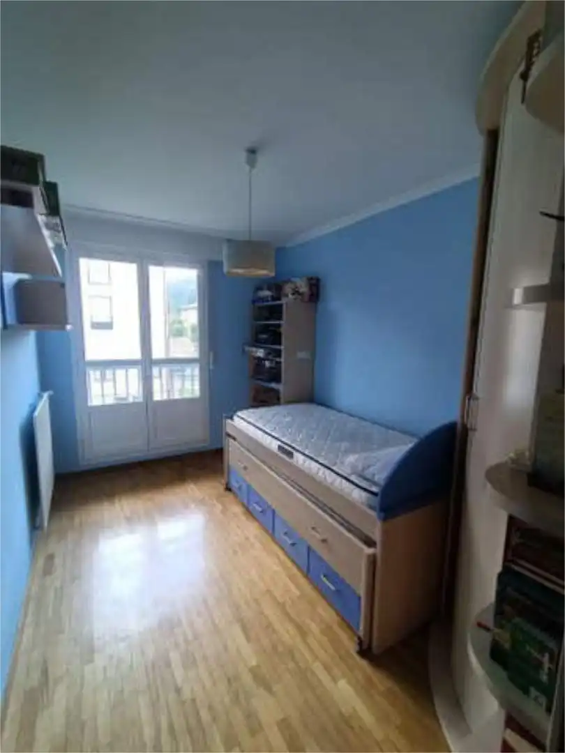 Apartamento en venta en Laudio / Llodio Habitación de Apartamento en venta en Laudio / Llodio con Calefacción, Terraza y Trastero
