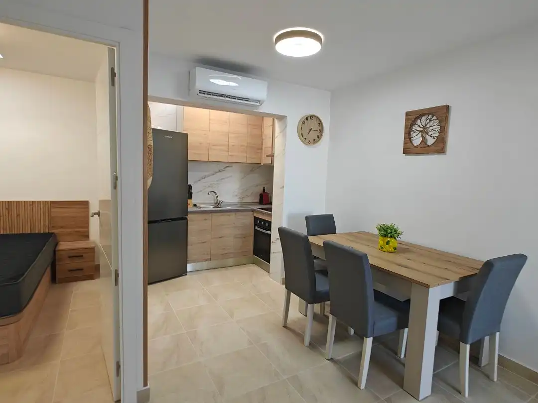 Casa adosada en venta en Avenida Los Nenúfares, 1098, Zona Carrefour - Urbanizaciones Casa adosada en venta en Avenida Los Nenúfares, 1098, Zona Carrefour - Urbanizaciones