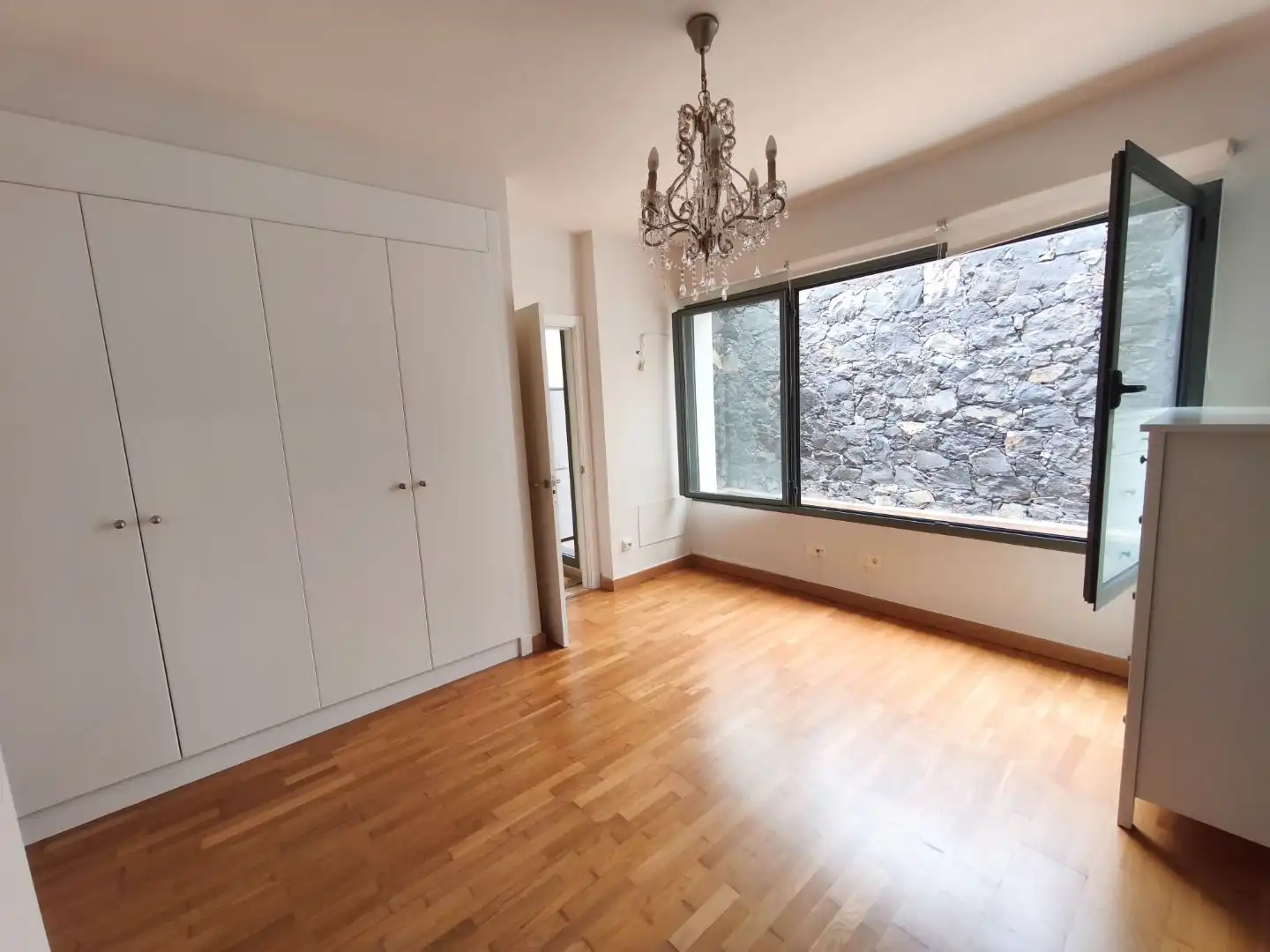 Casa adosada de alquiler en Músico José Antonio Ramos, 5, Los Portales - Visvique Habitación de Casa adosada de alquiler en Arucas con Jardín privado, Parquet y Terraza