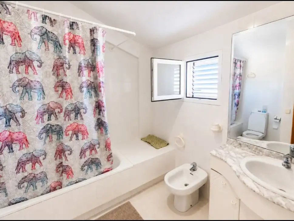 Flat for rent in Avenida de Inglaterra, 83, Los Europeos Flat for rent in Avenida de Inglaterra, 83, Los Europeos