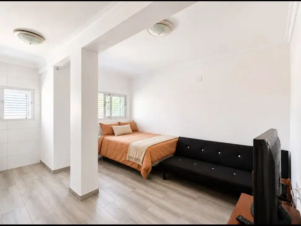 Habitación de Piso en venta en Torrevieja con Aire acondicionado, Terraza y Piscina