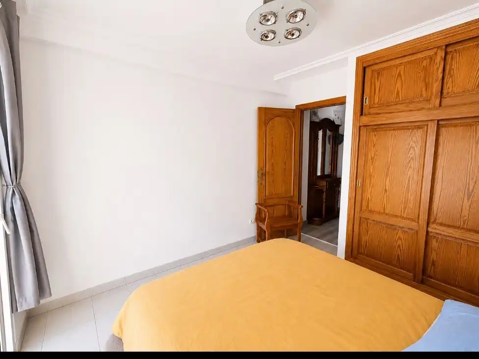 Habitación de Piso en venta en Torrevieja con Aire acondicionado, Terraza y Piscina