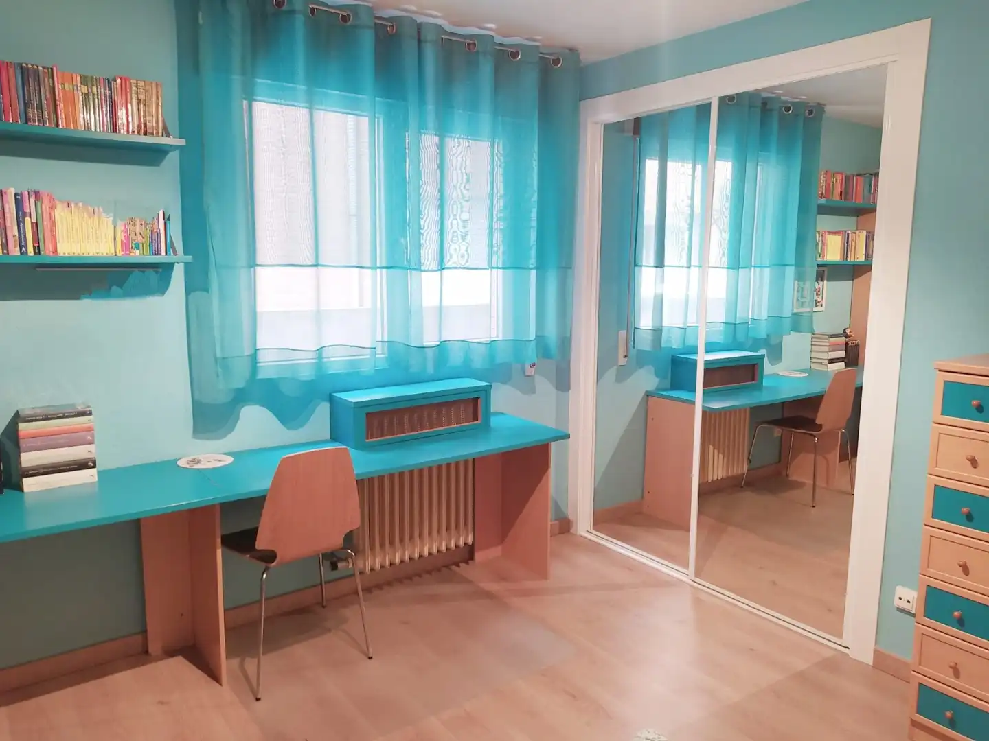 Piso en venta en Paseo Salamanca, 81, El Soto Habitación de Piso en venta en León Capital con Calefacción, Jardín privado y Parquet